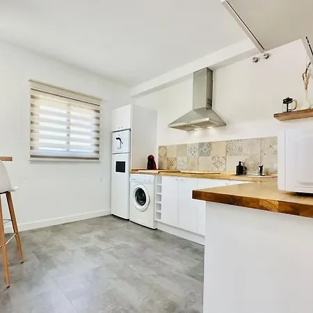 Aguaribay By Lovely *