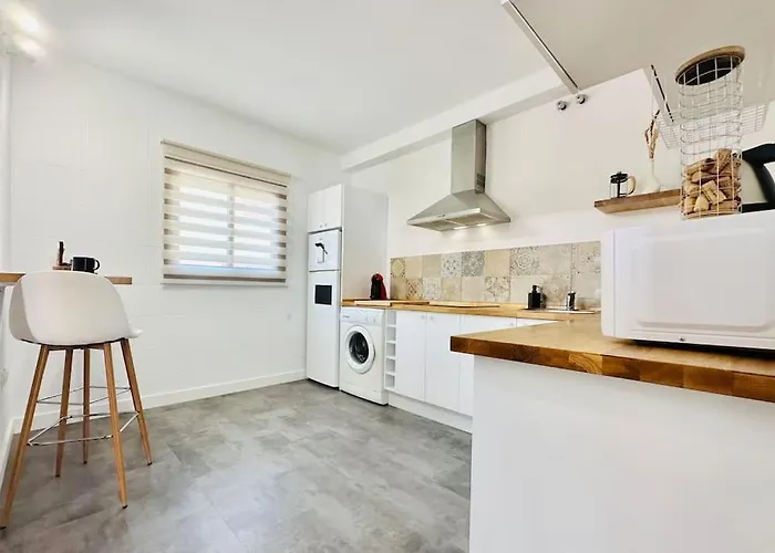 Aguaribay By Lovely *