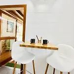 Aguaribay By Lovely * קורלחו